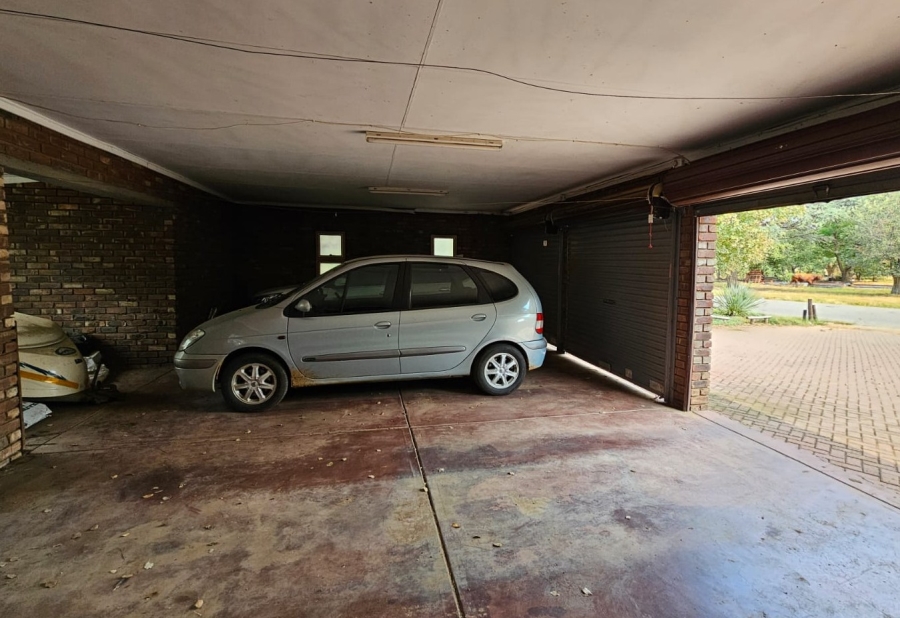 5 Bedroom Property for Sale in Hoopstad Free State
